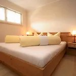 Katja Apartament *